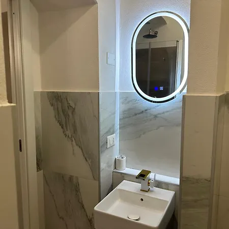 Centrale 5 Terre White House Специя