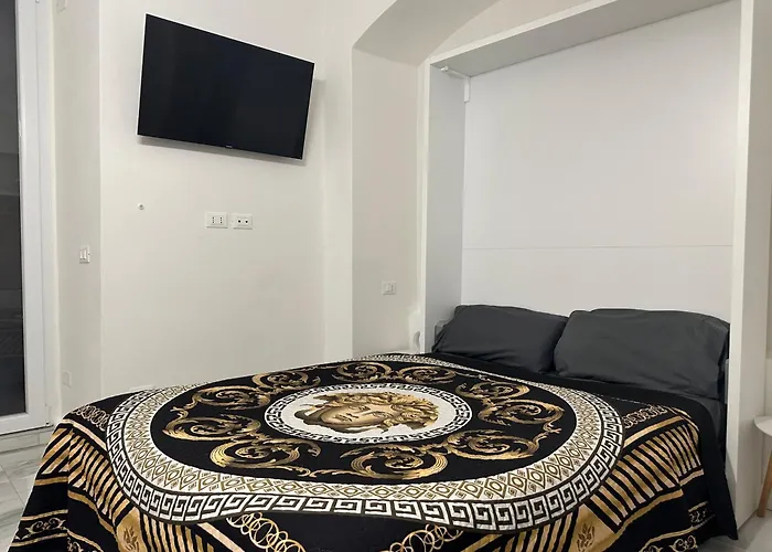 Centrale 5 Terre White House Λα Σπέτσια